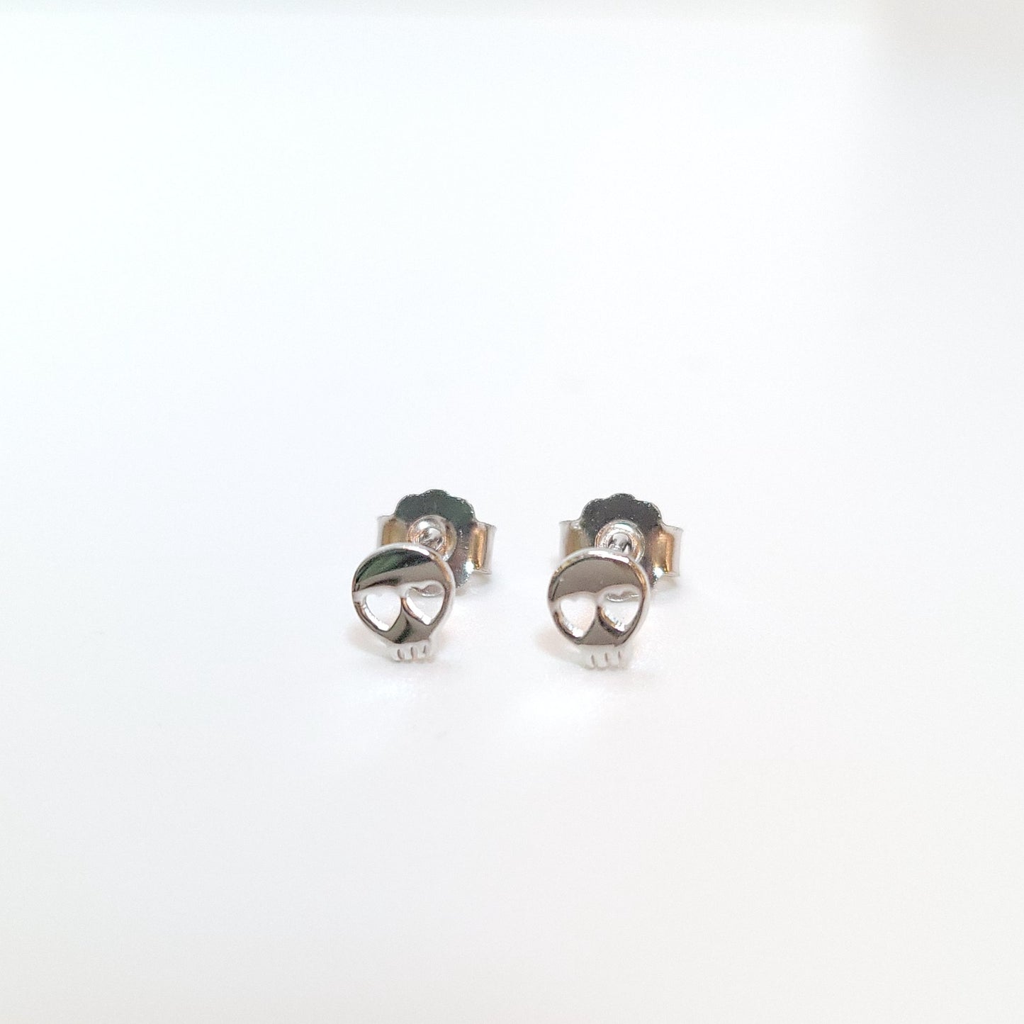 Mini Skull Studs